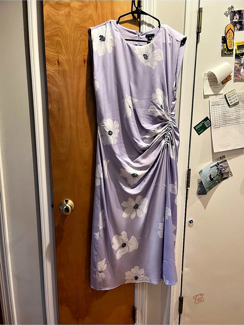 Ann Taylor Floral Ruched Midi Dress in Purple & White Size Medium